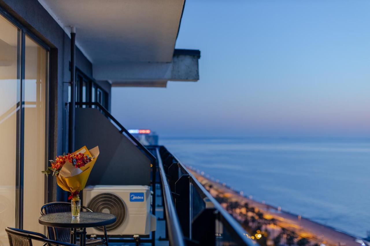 The Spot Apartments - Orbi Beach Tower Batumi Ngoại thất bức ảnh