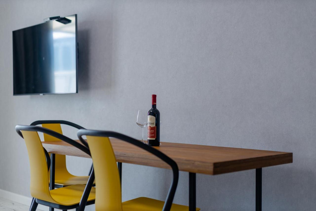 The Spot Apartments - Orbi Beach Tower Batumi Ngoại thất bức ảnh