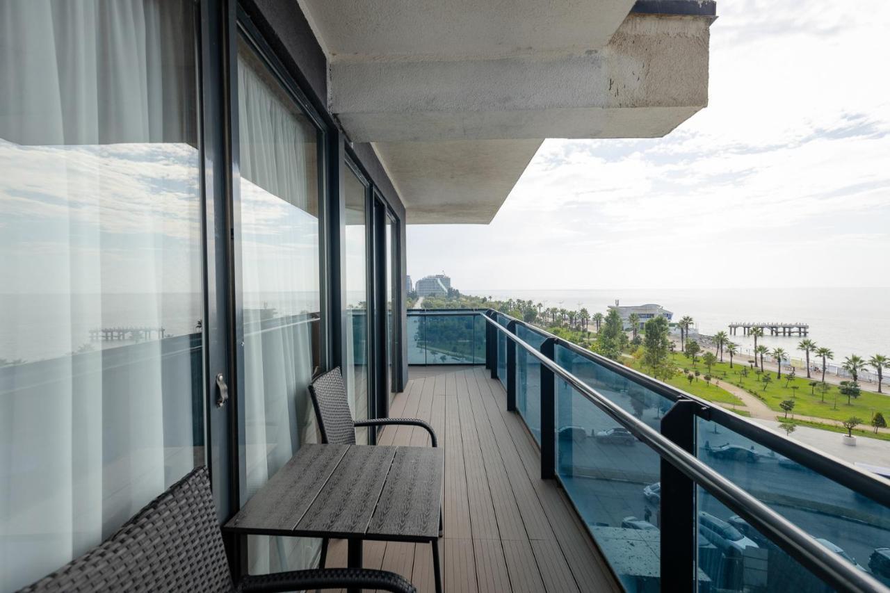 The Spot Apartments - Orbi Beach Tower Batumi Ngoại thất bức ảnh