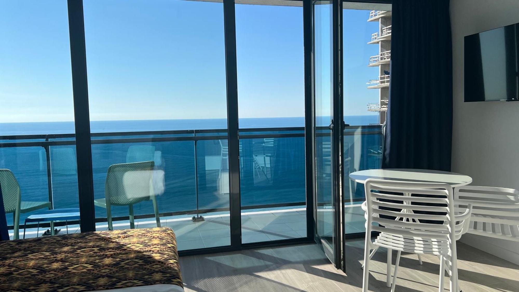 The Spot Apartments - Orbi Beach Tower Batumi Ngoại thất bức ảnh